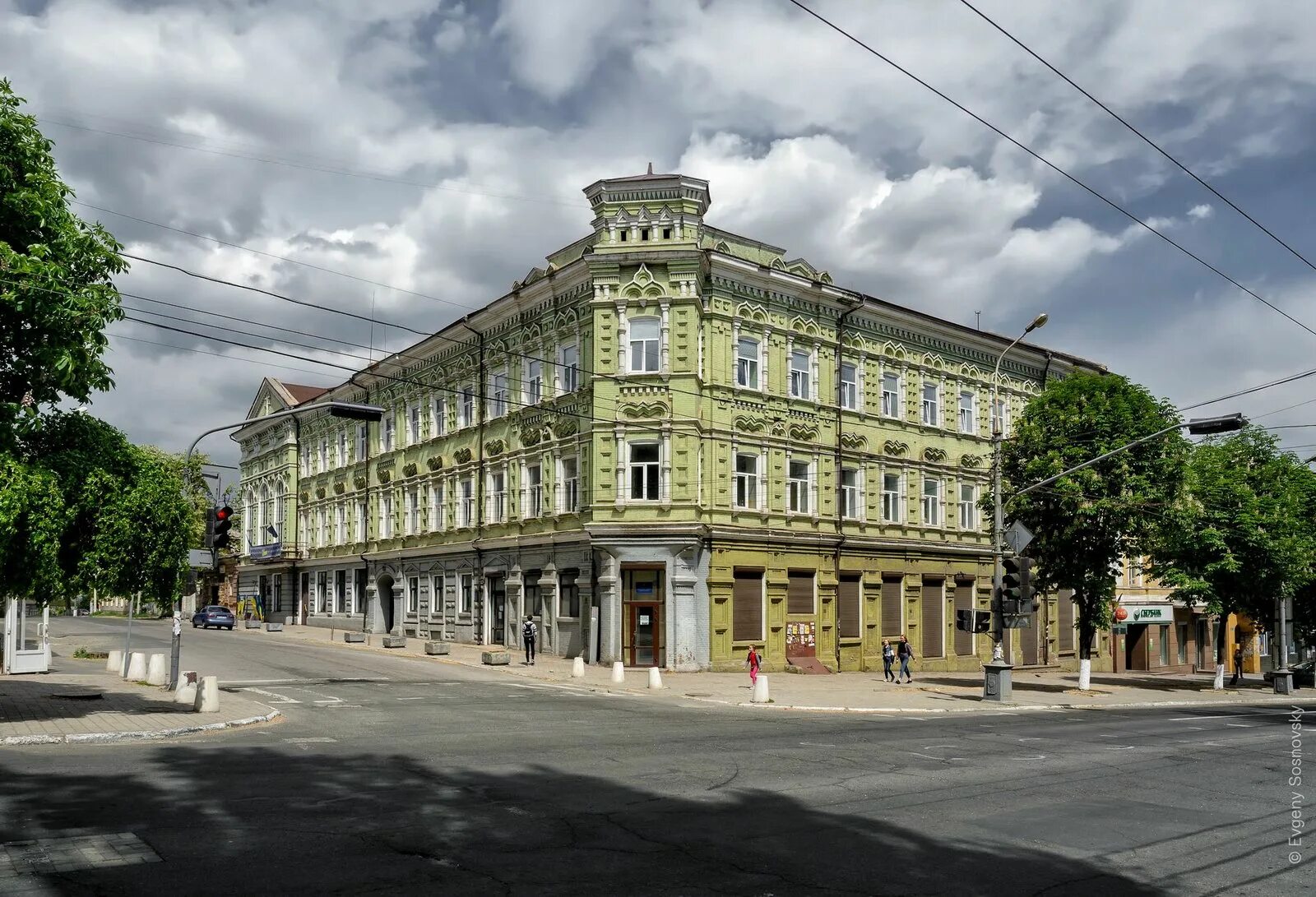 Мариуполь здание. Гостиница континенталь мариуполь. мариуполь архитектура. мариуполь исторический центр. исторические здания мариуполя.