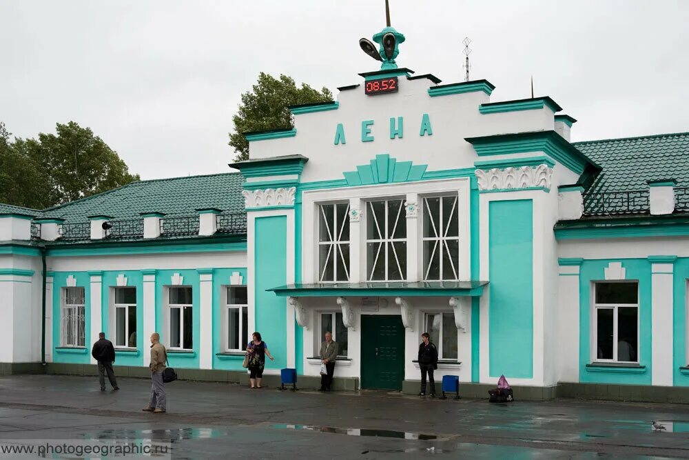 Жд лена. Вокзал лена усть-кут. жд вокзал лена усть-кут. жд станция лена усть-кут. жд вокзал в усть куте.