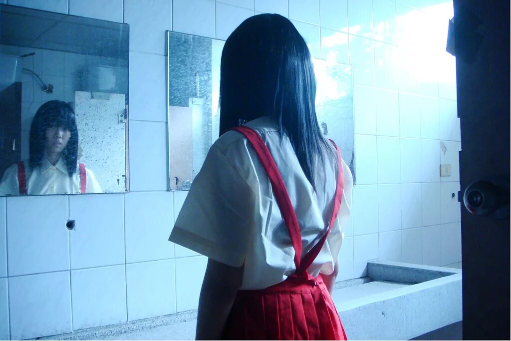 Девственницы японии. Туалетная Ханако японская Легенда. Туалетная девочка Ханако Сан. Туалетный призрак Ханако Сан.