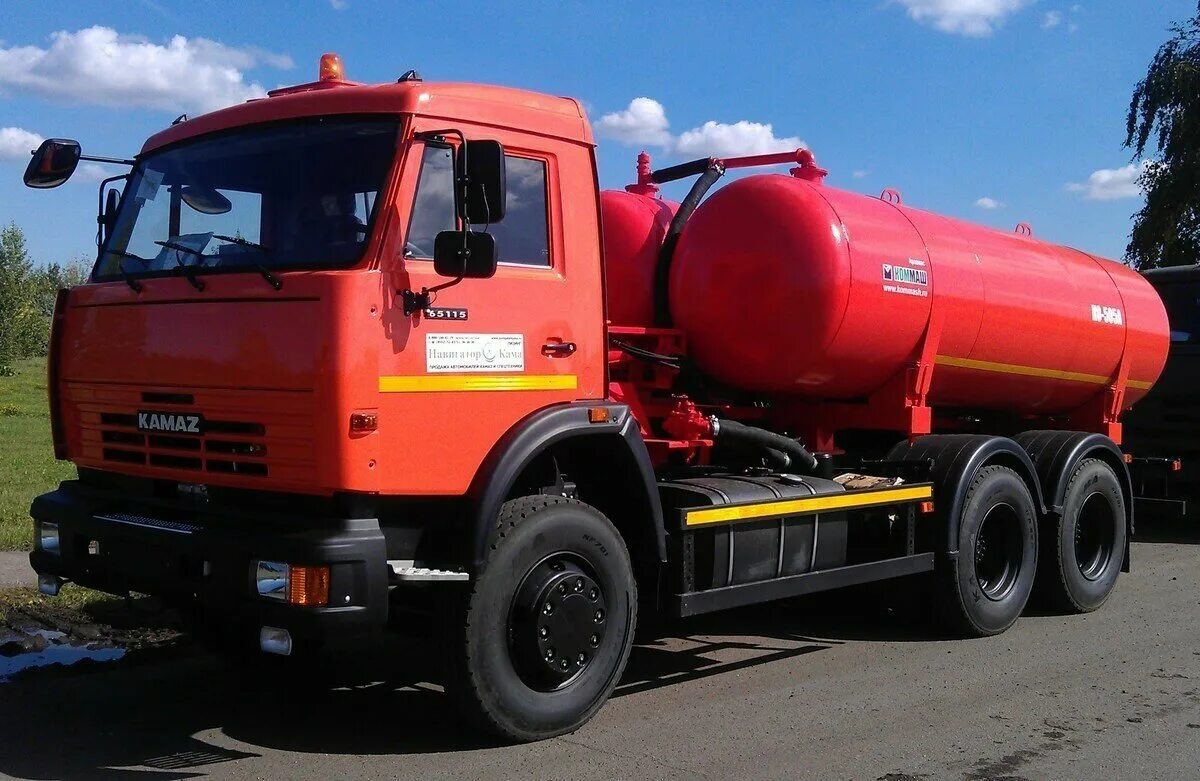 Ас машина красноярск. Газ 53 ассенизатор 5 кубов. Ас машина красноярск. Газ 52 ассенизатор. Ко 522 вакуумная машина.