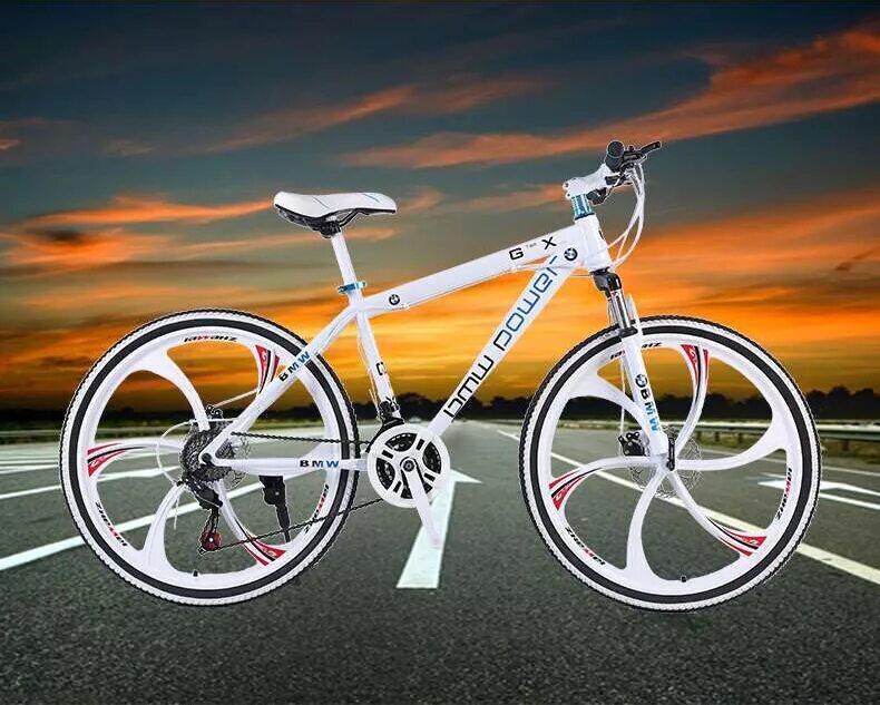 White bikes. Велосипед BMW Power g760x. Велосипед БМВ 26. Велосипед BMW 700с. Велосипед горный BMW складной.