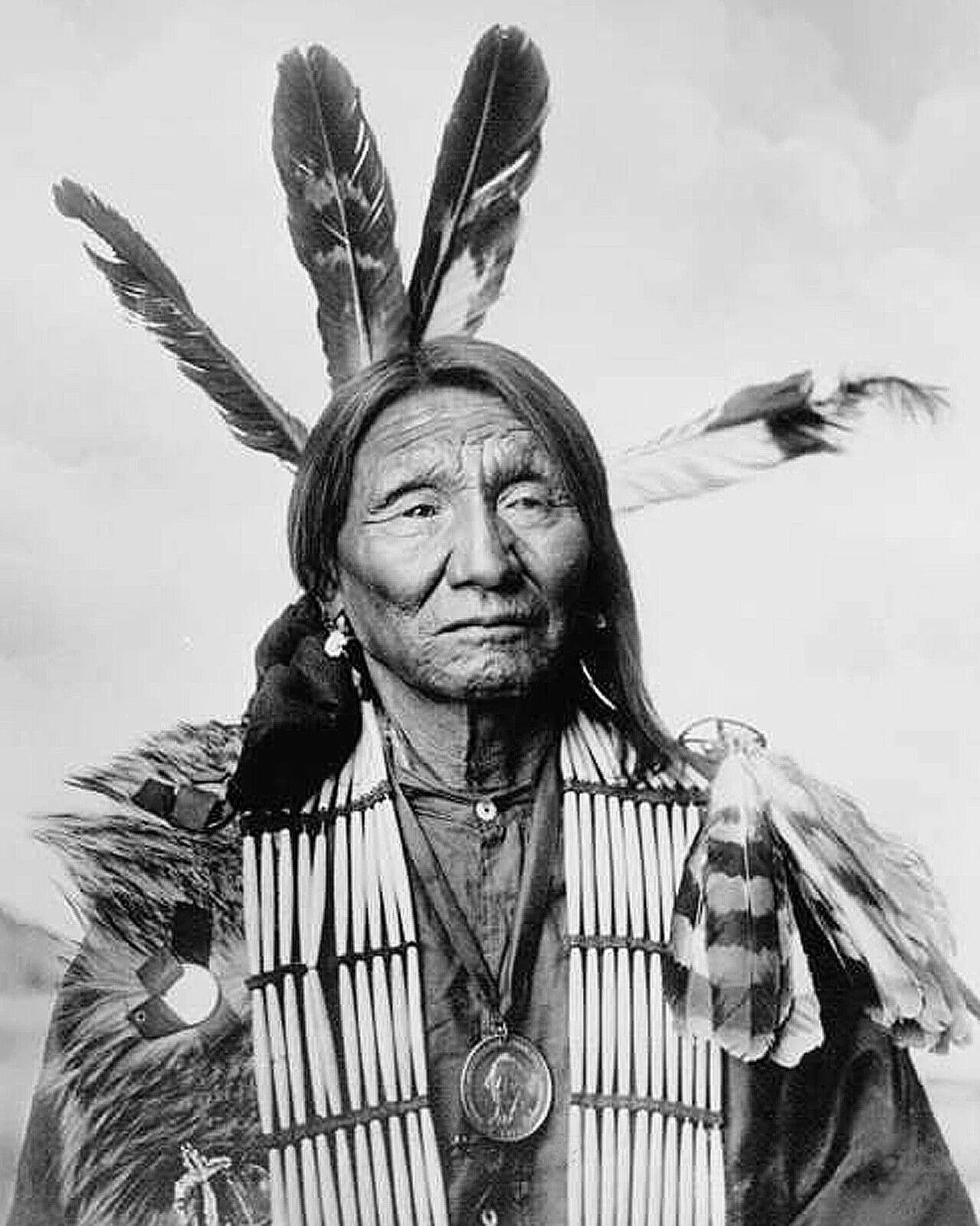 Лакота Сиу. Индейцы Лакота Сиу. Племя Сиу индейцы. Индейцы Дакота. Индейская жена дзен