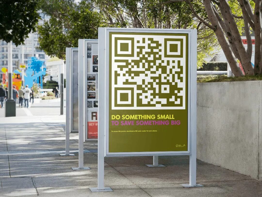 Streets code. Реклама с куар кодом. qr code реклама. qr код уличный. рекламные дизайны с qr кодом.