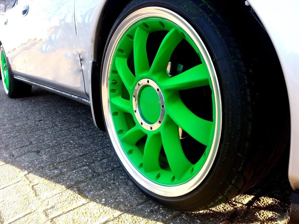 Салатовые диски. Порошковая покраска кенди. 1 et35 sbi. Диски зеленого цвета. 5x15/4x100/114.