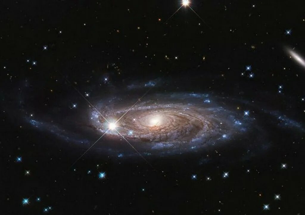 Далекие звезды от земли. Вселенная Хаббл Галактика Млечный путь. Млечный путь эллиптическая Галактика. Спиральная Галактика Хаббл. Спиралевидная Галактика Млечный путь.