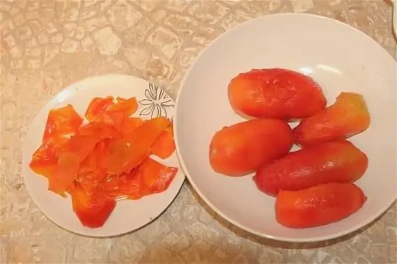 Рецепт из замороженных помидор. Как выглядит прокрученные помидоры в мясорубке с кожицей. что можно приготовить из замороженных помидоров.