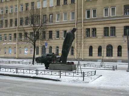 Памятники 2023