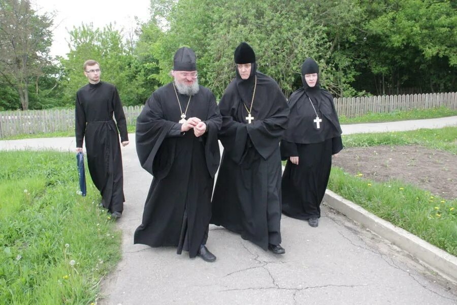 Архимандрит поликарп шамордино. Архимандрит поликарп нечипорук шамордино. батюшка поликарп шамордино. отец поликарп шамордино.