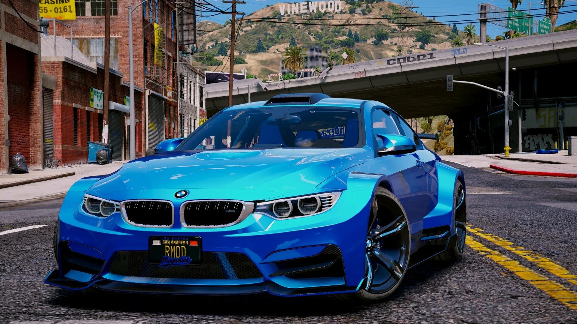 Bmw m 5 8. BMW m4 tuned. BMW m4 f82. BMW m8 и m4. БМВ м5 f 82.