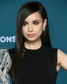 Sofia carson