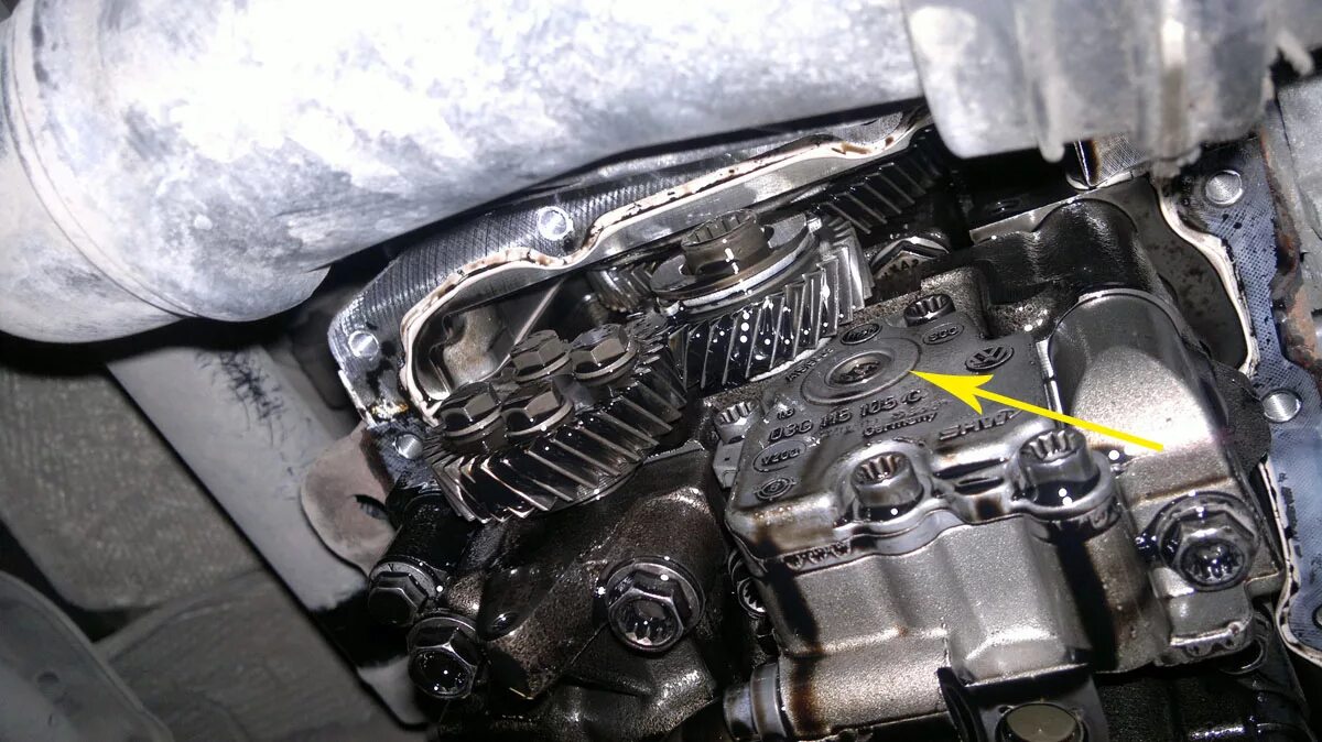 0 tdi. 03g115281f vag вал масляного насоса. Шестигранник масляного насоса 2. 0 tdi vw. Шестигранник пассат б6.