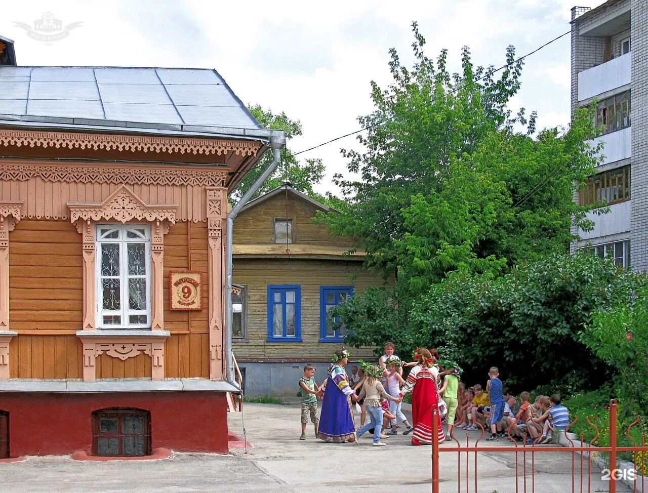 Калужское дома. Музей народного искусства дом Мастеров Калуга. Калуга переулок Григоров 9. Григоров переулок Калуга. Музей Мастеров Калуга.