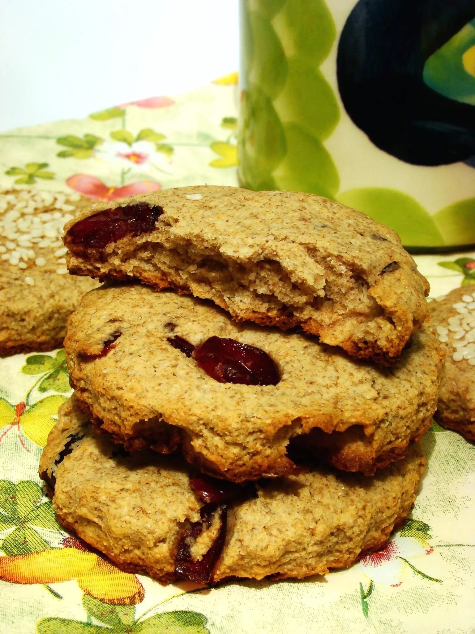 цельнозерновая мука выпечка. рейкялейпя финляндия. ржаные пирожки. ржаное печенье. выпечка из ржаной муки.