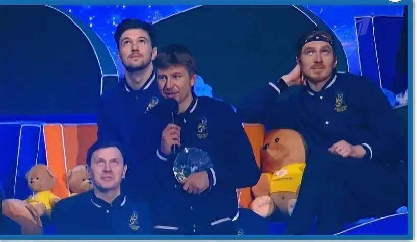 фигуристки.