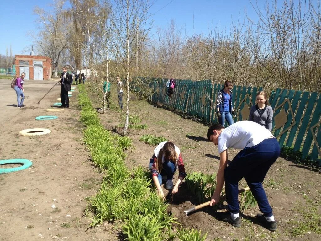 Школа духовницкое саратовская область. Школа духовницкое саратовская область. Марчука р. Духовницкое саратовская область. Г.