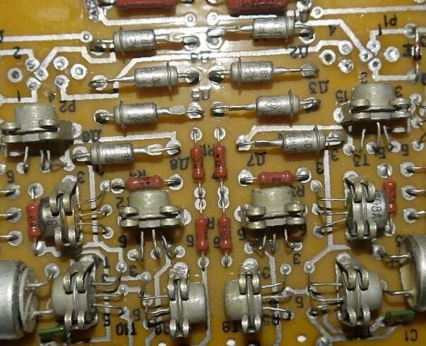 магазин радиодетали торговый центр. радиодеталь j573 полупроводники. радиодетали 1b40ab. радиодетали мытищи. колонцова 5 мытищи.