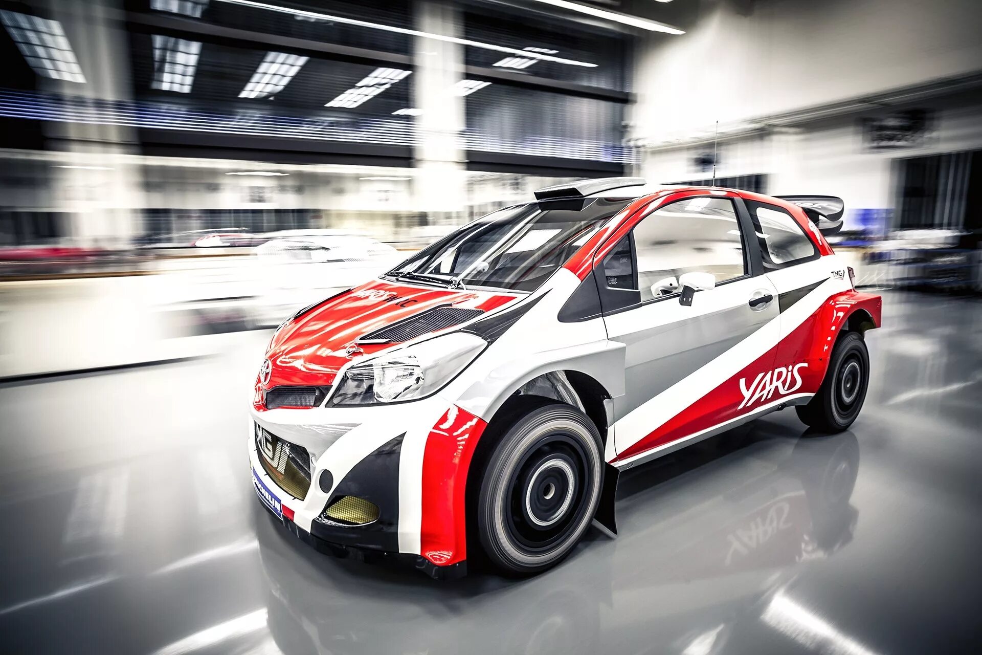 Правда ли что тойота возвращается. Toyota Yaris WRC 2017. Toyota Yaris Rally. Toyota Aygo Rally. Toyota Yaris 2008 ралли.