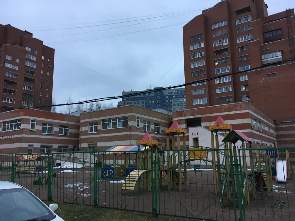 Центр содействия семейному воспитанию 6. Дом ребенка 13 спб. Лейла алиева благотворительность. Центр содействия семейному воспитанию 13. Цссв 13 приморского района.