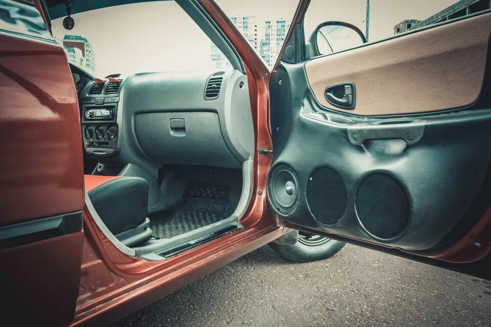 Hyundai accent стенс. Подиум на акцент 16 16 рупор. Hyundai accent 2. Hyundai accent 2007 стенс. Акцент на одном музыкальном образе.