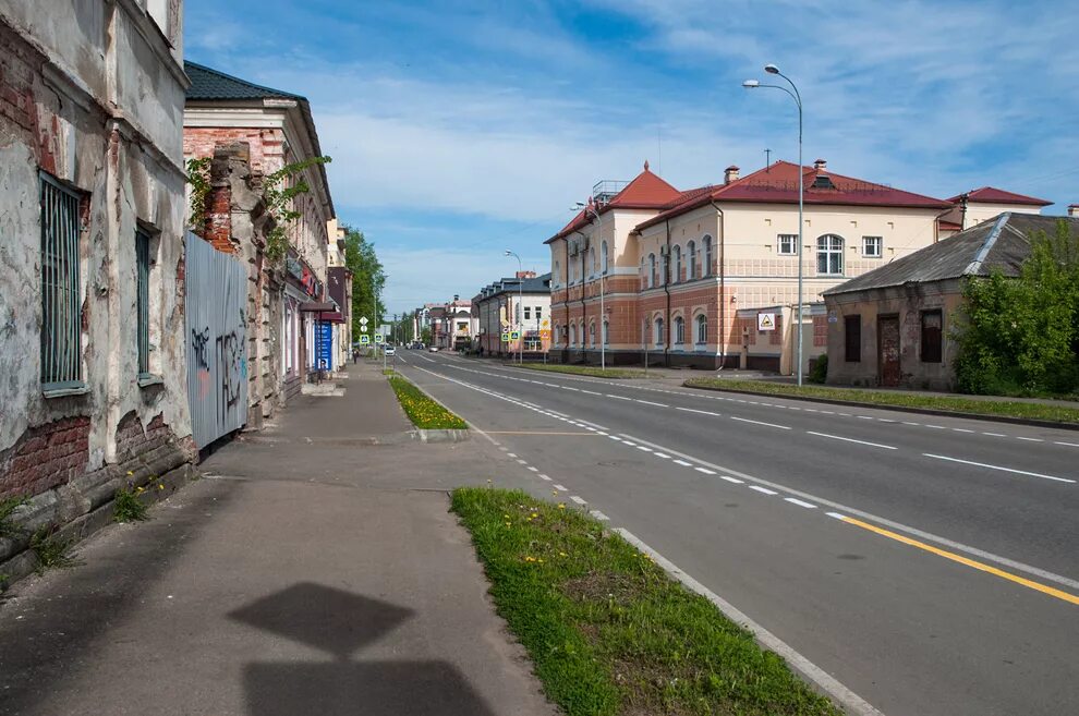 Городок. Провинциальный город Рыбинск. Провинциальные города России. Улица провинциального городка. Провинциальный городок России.