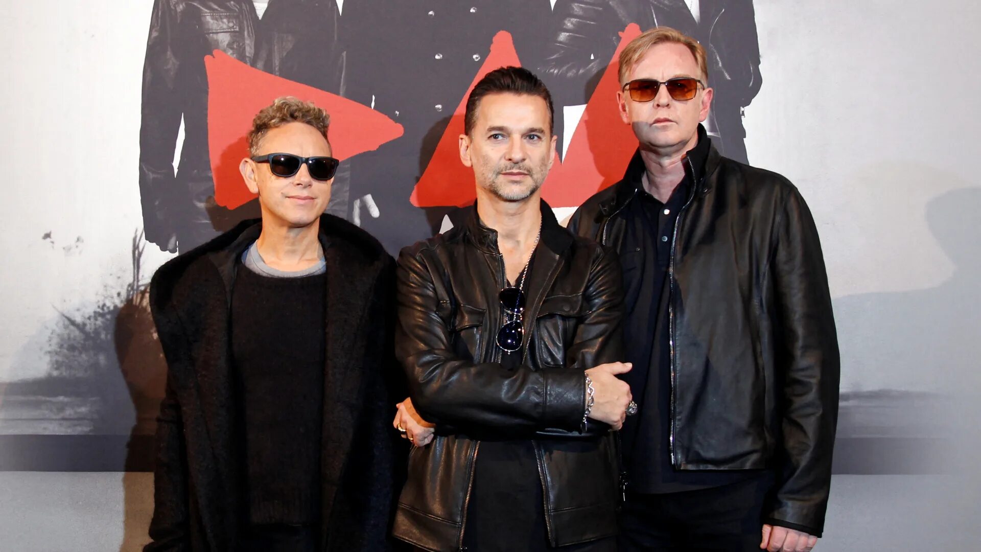 Депеш мод голос. Группа депеш мод сейчас. depeche mode в молодости и сейчас. depeche mode 2025. флетчер depeche mode.