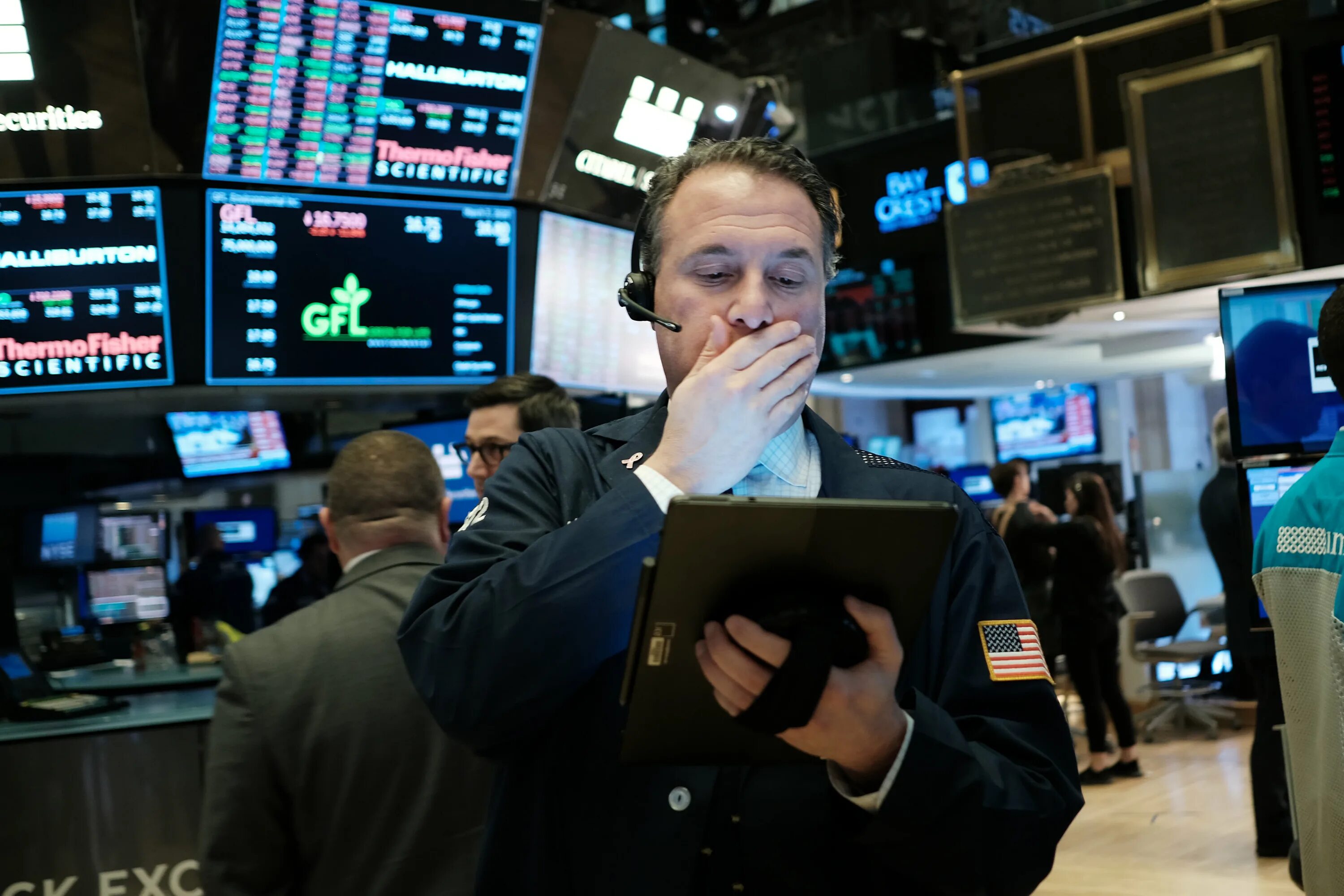 Почему падает биржа сегодня. Обвал биржи. Фондовый рынок США. Паника на фондовой бирже. Падение фондового рынка.