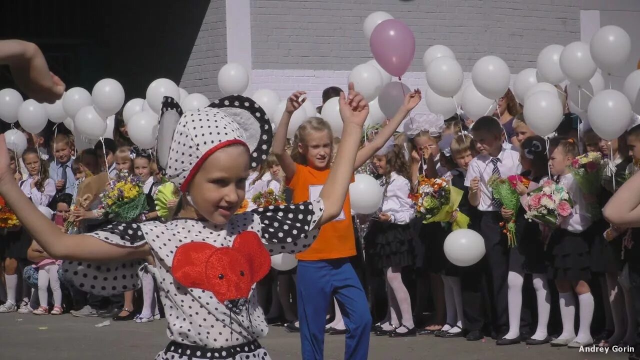 Школа 149 красноярск учителя. Элжур 149. Взлетка красноярск школа 149. Директор школы 149 красноярск фио. Школа 149 красноярск учителя.