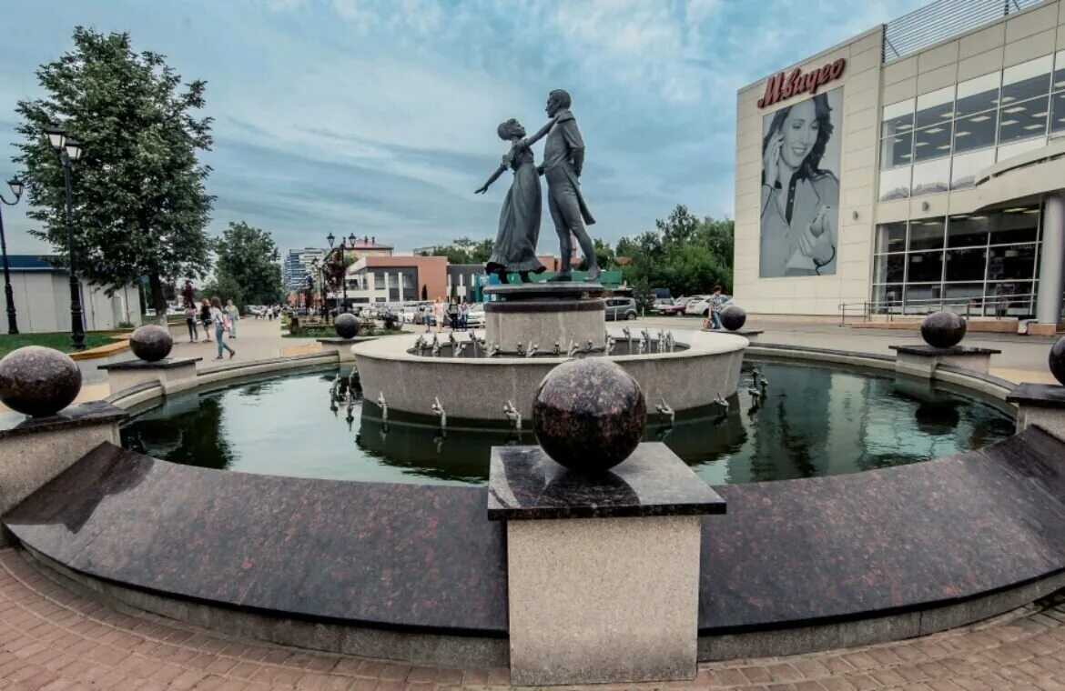 Подольск достопримечательности города. Фонтан первый бал наташи ростовой подольск. фонтан наташи ростовой в подольске. фонтан «первый бал наташи ростовой». подольск первый бал наташи ростовой.