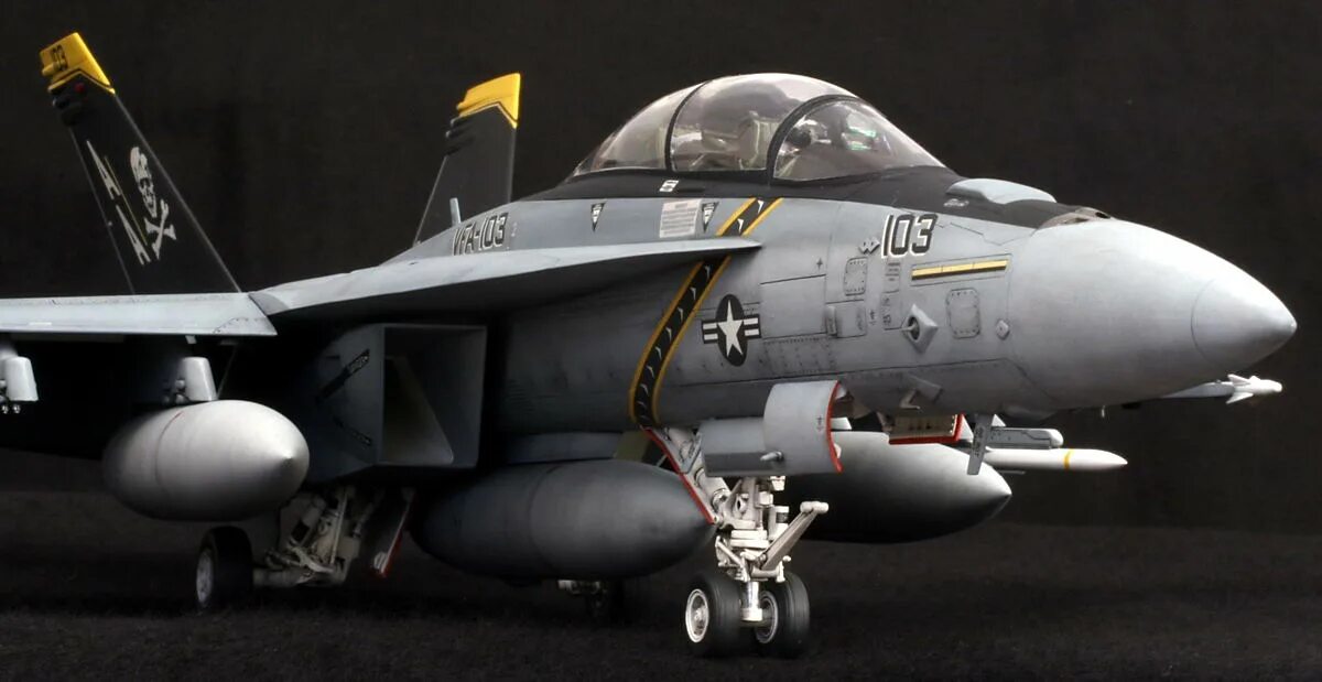 1 e 18. F-18 Hornet 1/48 Hasegawa. F18 super Hornet Meng. Hasegawa f-18d 1/48. F/A-18f super Hornet 85813.