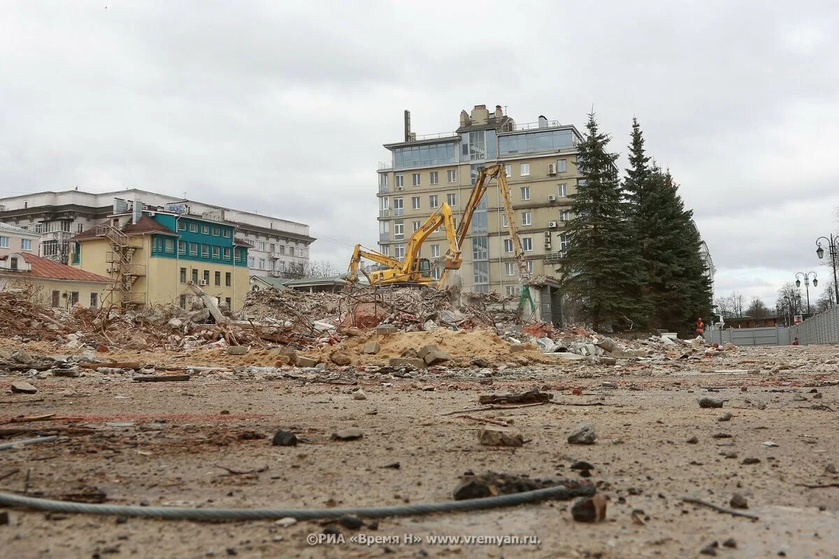 Когда снесли гостиницу москва. Гостиница снесли на верхневолжской набережной.