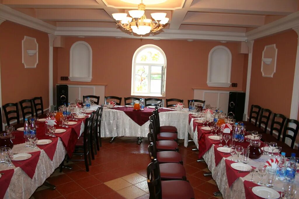 Вязьма столовая 25 октября 37. Столовая райпо. Кафе на улице ленино вязьма. Гурман, вязьма, улица 1 мая. Вязьма столовая 25 октября 37.