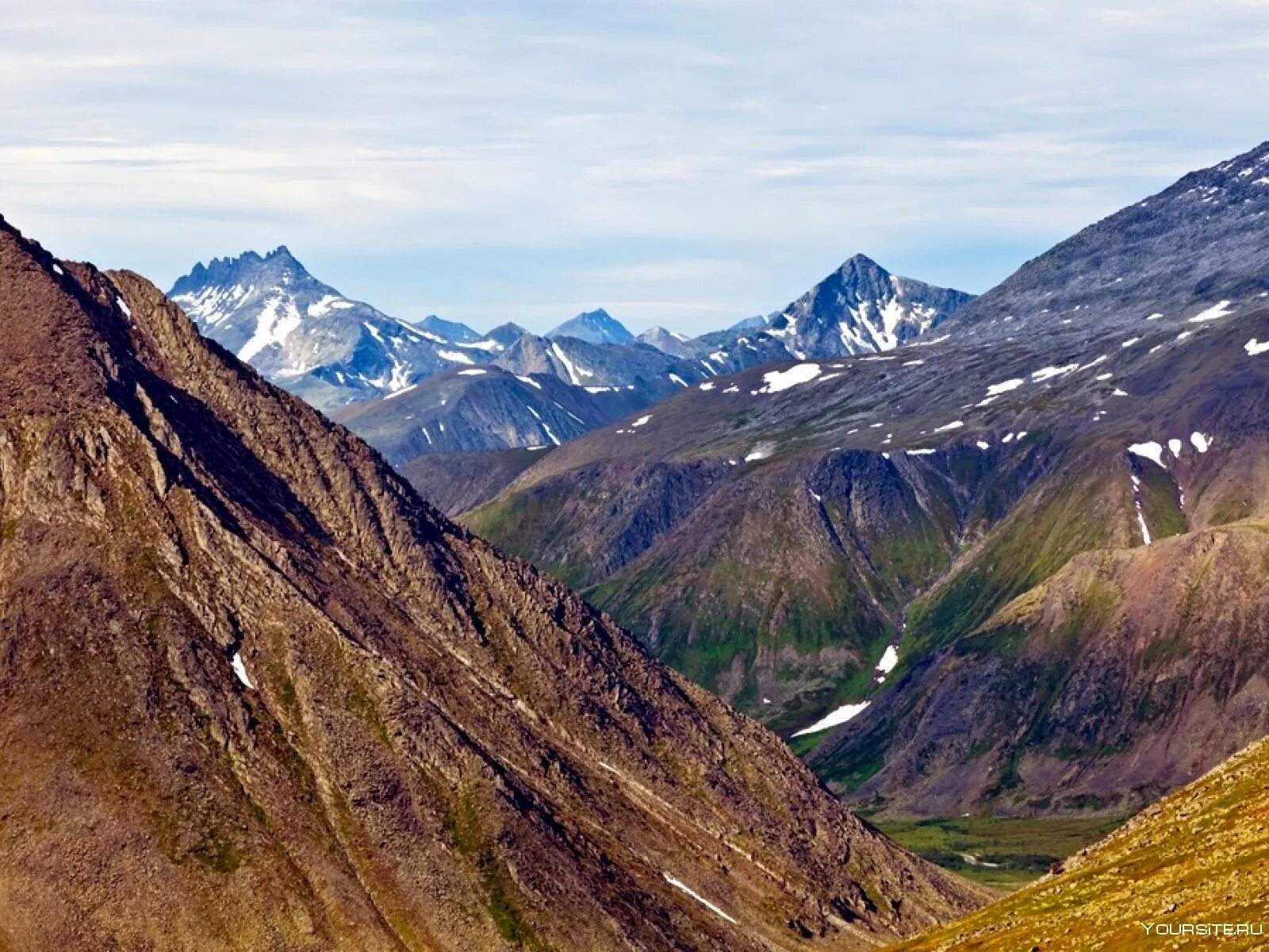 Уральские горы манарага. Пик уральских гор. Гора народная урал манарага. Гора народа приполярный урал. Приполярный урал гора народная.