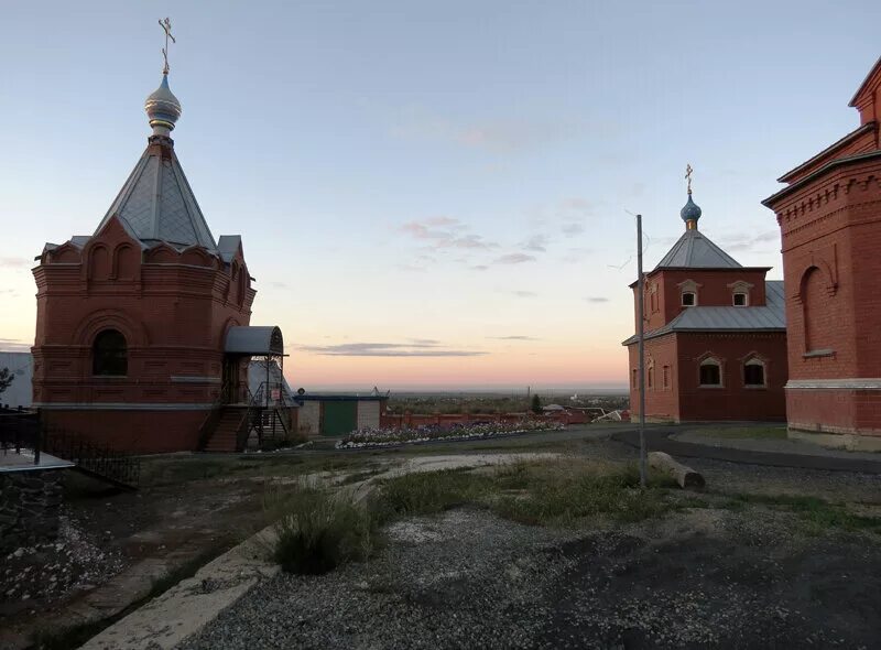 Численность города орска оренбургской. Орская крепость Орск. Гора Преображенская Орск. Орск храмовый комплекс. Старый город Оренбургская область.