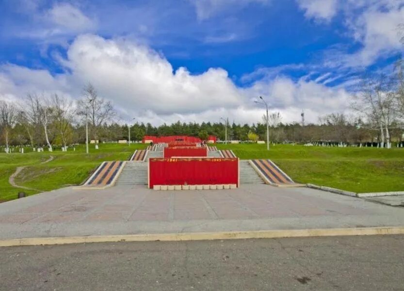 Дк имени ленина йошкар-ола. Дворец культуры им ленина йошкар-ола зал внутри. Совет ветеранов саратов. Мастерская вадима максимова. Дк тридцатилетия победы.