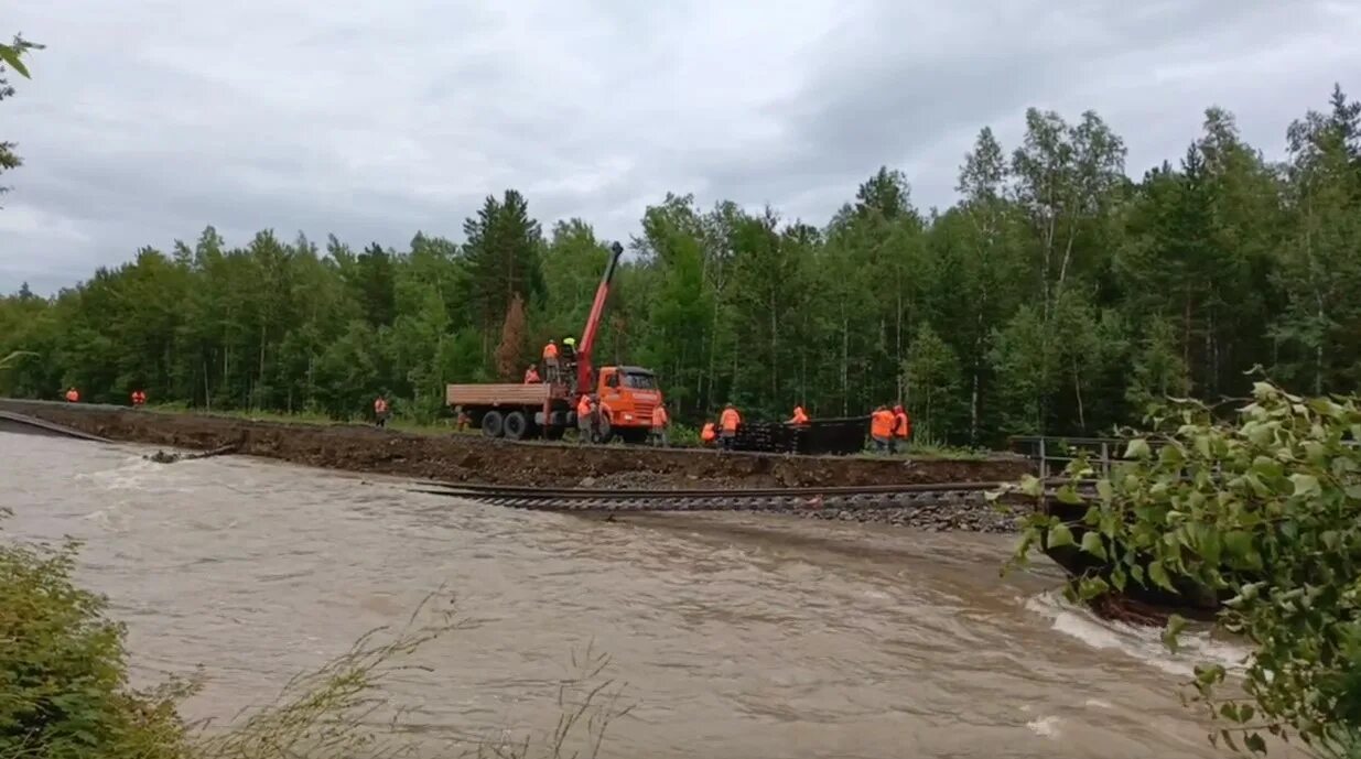 Размыло железную дорогу в сочи 2025. Размыло железную дорогу в сочи 2025