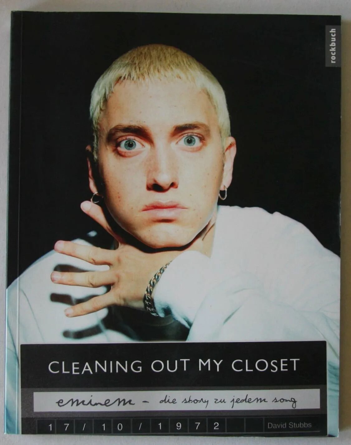 I was cleaning out my. Эминем Cleanin out my Closet. Eminem Buzz Cut. Eminem Cleanin out my Closet на обои. Cleanin' out my Closet перевод.
