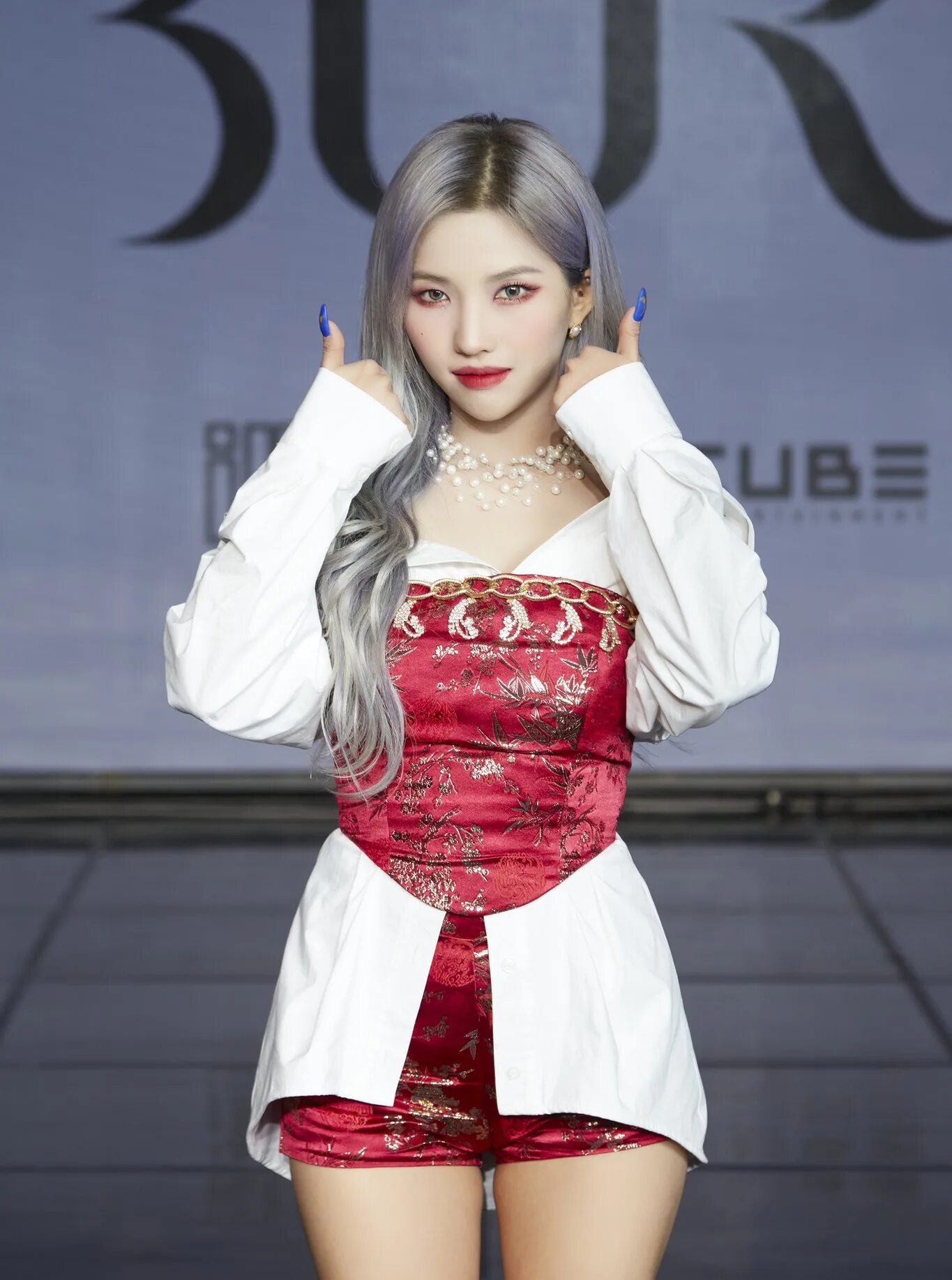 Сколько лет соен. Soyeon hwaa. gidle hwaa. чон соён 2025. соен джи айдол.