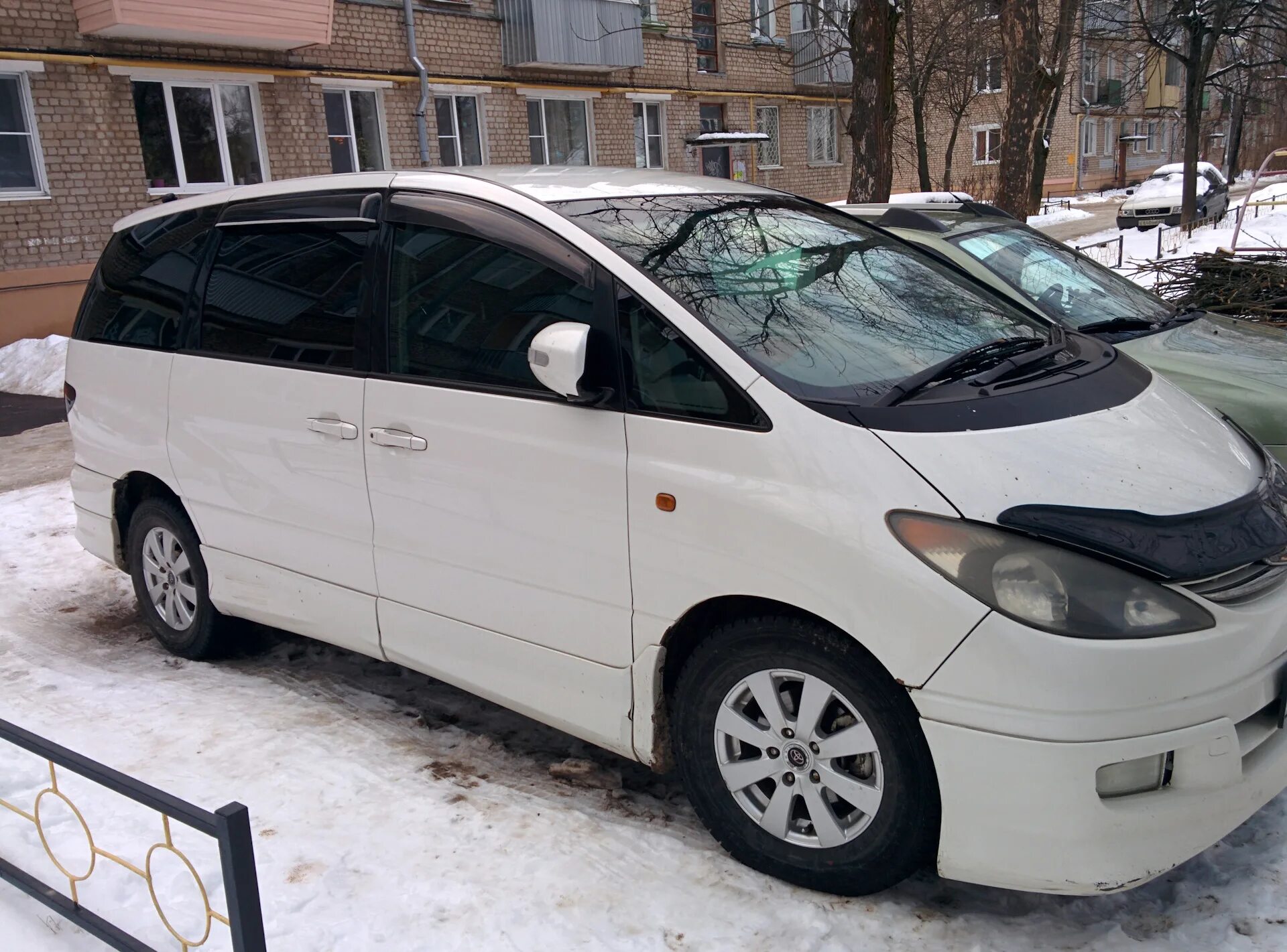 Дром новосибирская область продажа тойота. Toyota Estima 2 черный верх. Дром Эстима. Тойота Новосибирск.