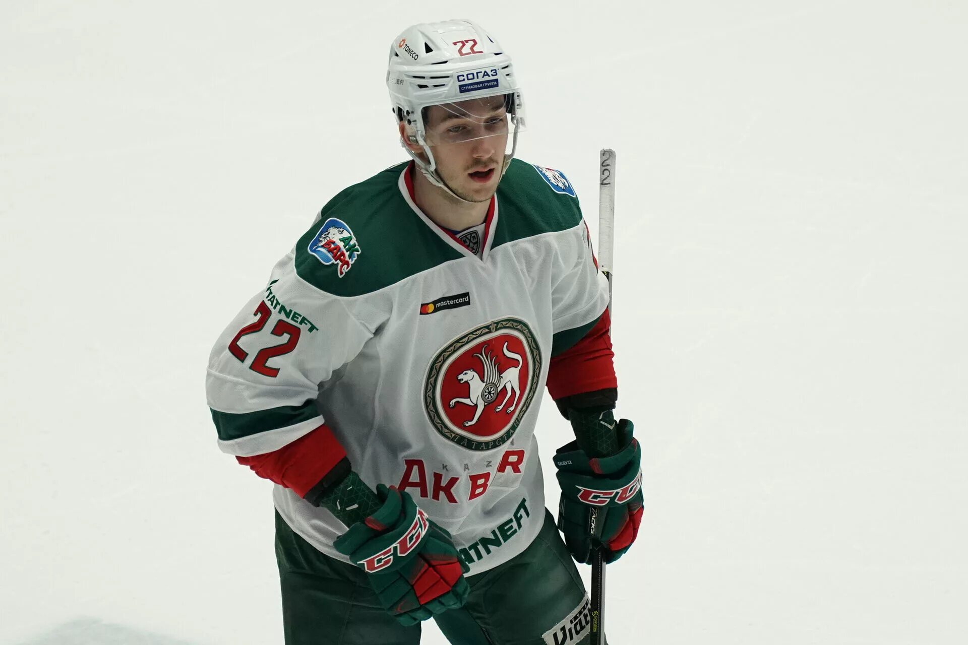 Галеев хоккей. Галиев ак барс. галеев хооукеист акбараса.