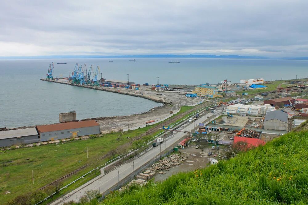 порт корсаков сахалин. порт корсакова южно сахалинск. корсаков сахалинская область сегодня. залив анива город корсаков. остров сахалин город корсаков.