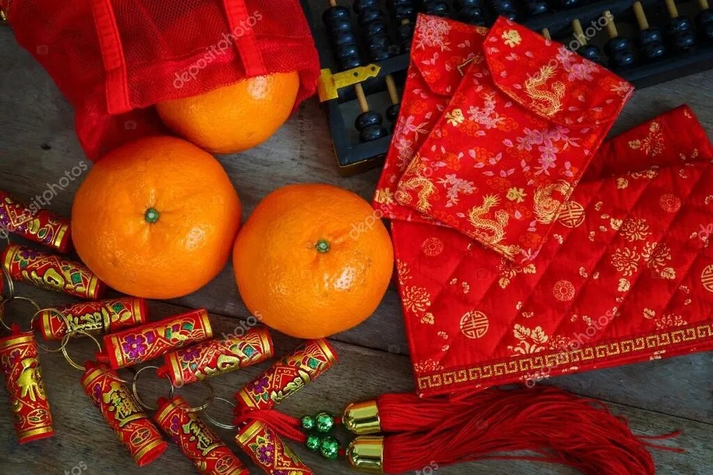 Апельсины ритуал. Китайский новый год мандарины. Мандарины в Китае на новый год. 108 Апельсинов ритуал на китайский новый. Китайский новый год апельсины мандарины.