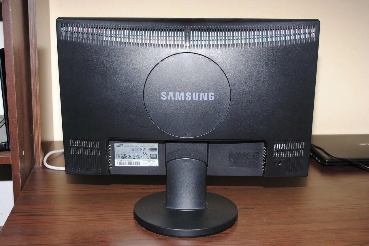 Монитор syncmaster 2243. Монитор samsung 2243nw. монитор samsung syncmaster 2243sn. монитор samsung 21.5 syncmaster 2243sn. samsung syncmaster 2243sn, 1920x1080, 75 гц, tn.