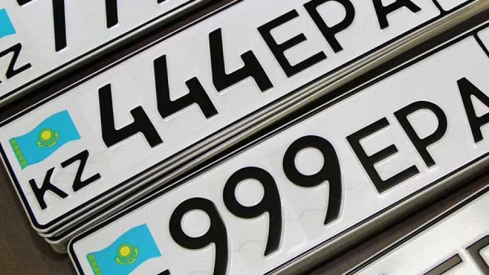 Номер казахстана мобильный. Одноразовый номер казахстан. 667 казахские номера. Какова цвета казахстанские номера на мотоцикл. Казахстанские номера.
