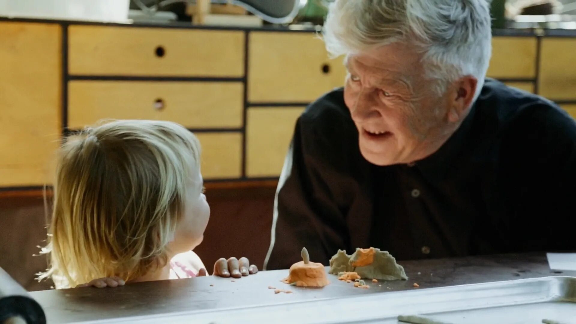 Линч жизнь в искусстве. Дэвид линч художник. Фильм с дэвид линч 2016. Линч в жизни. Линч жизнь в искусстве.