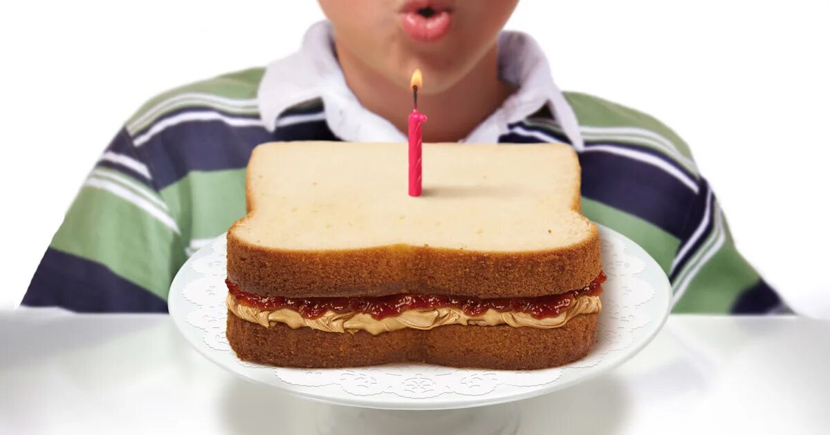 You can t eat cake. L eating cake. very big cake of sandwich. decorating a sandwich cake symmetrically. bake a cake made a sandwich game.