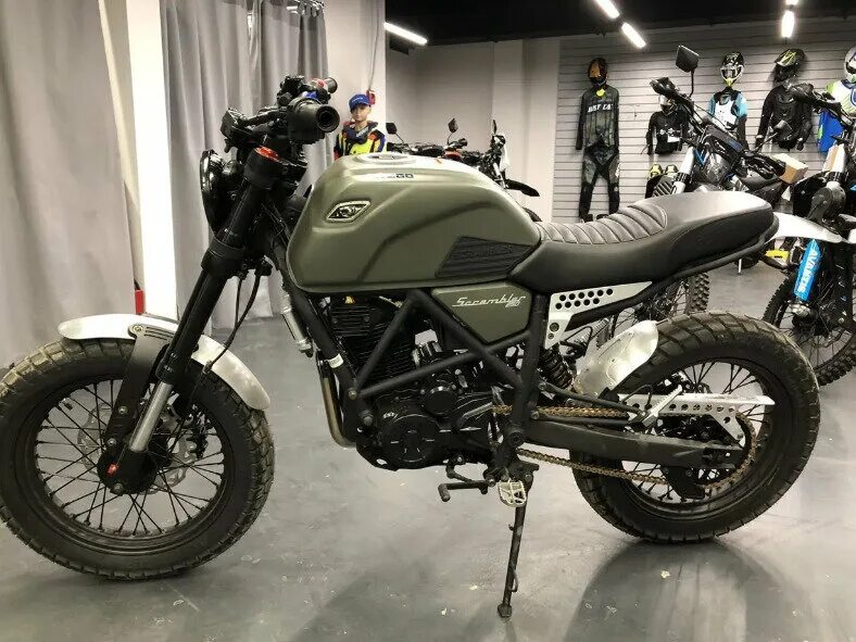 Скремблер 250 купить. Фуэго скремблер 250. Мотоцикл Fuego Scrambler 250. Fuego Scrambler 250, 2022. Fuego Scrambler 250 зеленый.