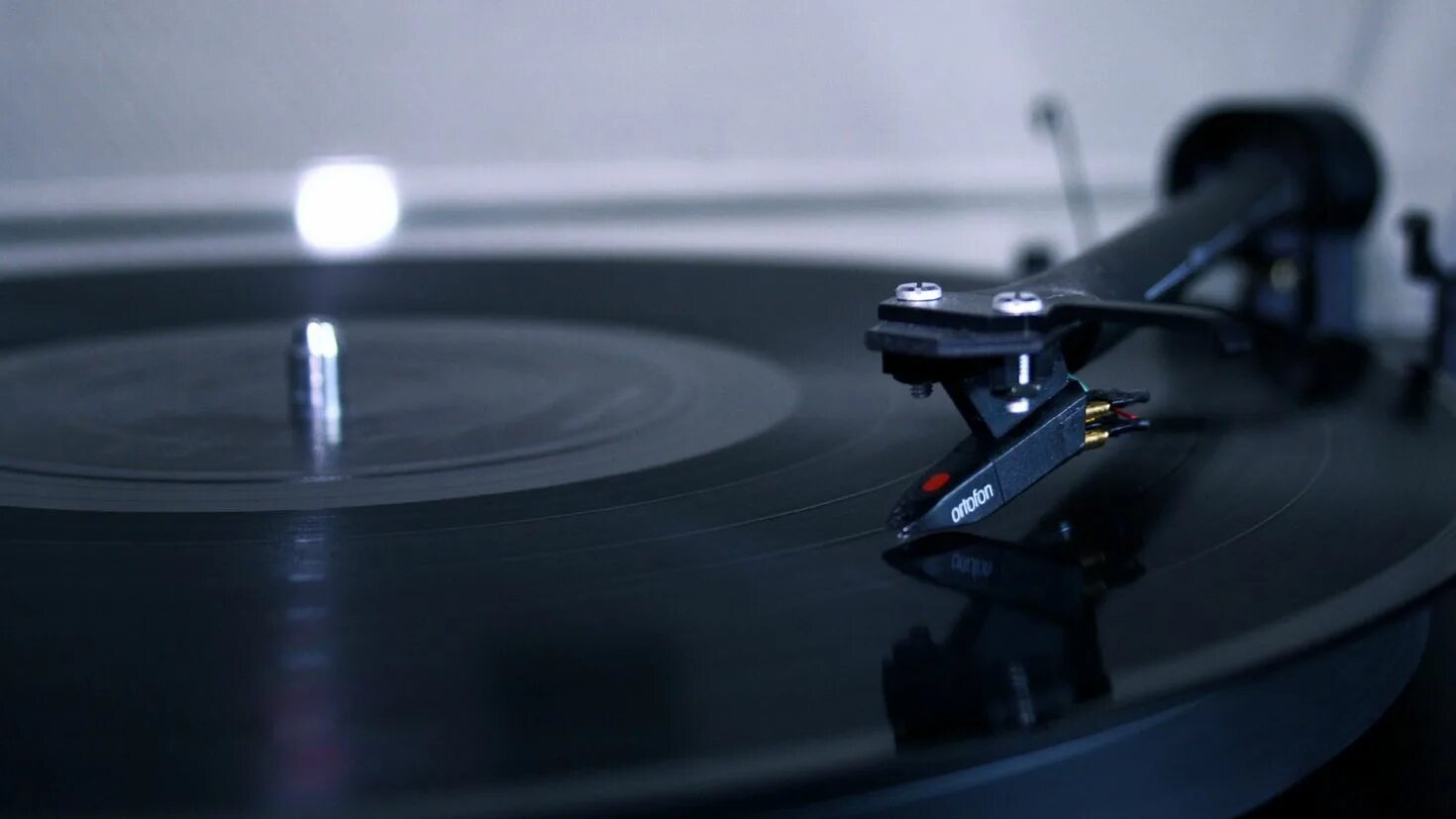 Супер музыку на телефон. Обои на рабочий стол винил. Пластинка уют. DJ Turntable. Пластинка обои.