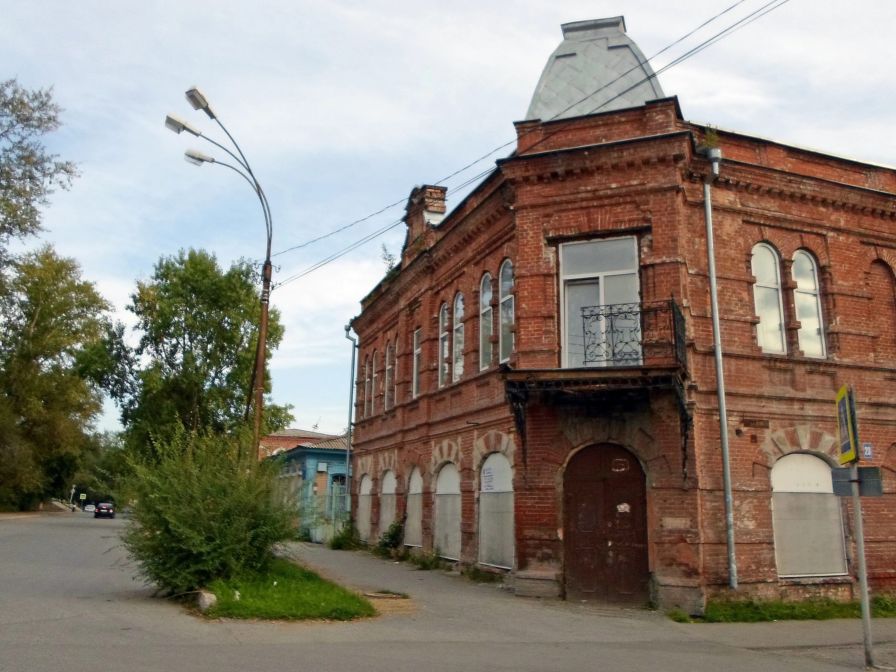 Город ачинск сегодня. Старый центр Ачинск. Синагога Ачинск. Ачинск центр города. Ачинск ул Ленина 23.