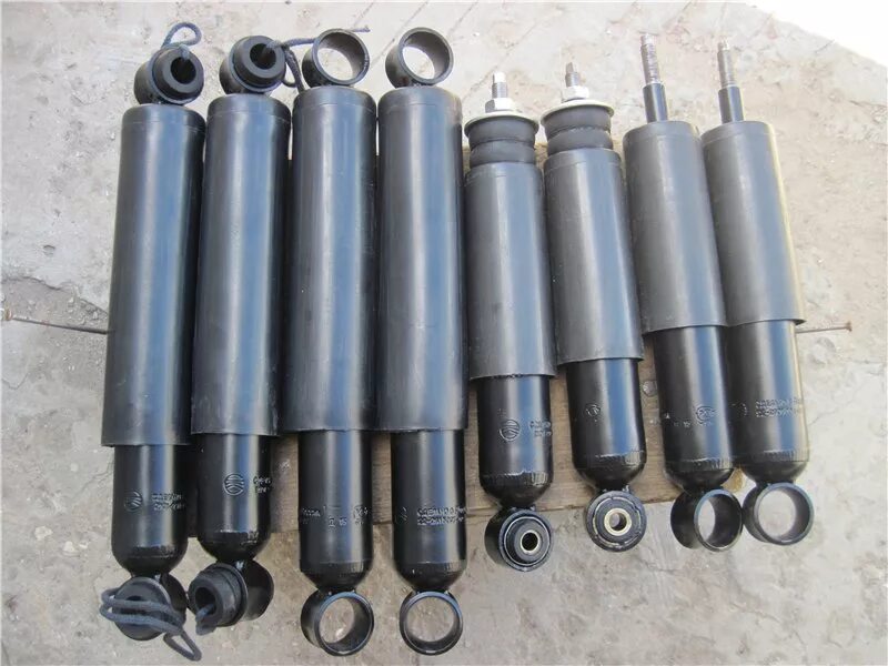 Амортизатор задний ваз 2101. Амортизатор жигули. Амортизаторы ваз 2107 передние газовые. Задние амортизаторы ваз 2107. Жигулевский амортизатор.