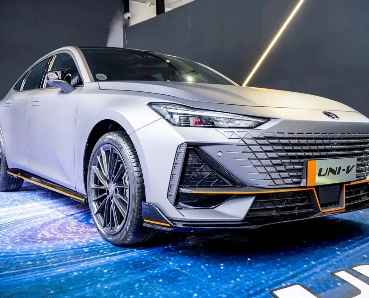 Модель uni k. Changan uni-v 2025. чанган седан 2025. changan uni-k 2025. чанган uni v 2025.